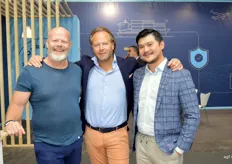 Remco Beekman and Zhies Ly from Soho Produce with Dennis Verkooy from Kuehne + Nagel in the middle